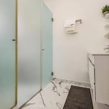 Maison Azur 3*